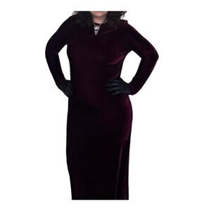 NWT Mango Burgundy Velvet Dress. Size: Large